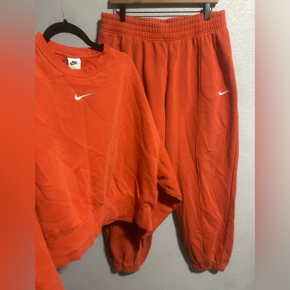 Nike phoenix set - Picture 5 of 9